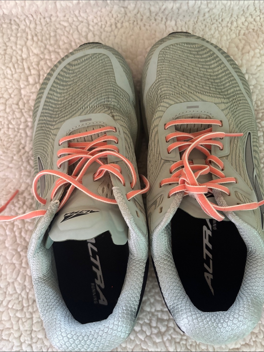 Altra Women's Light Green Athletic Shoes with Pink Laces - Picture 7 of 8